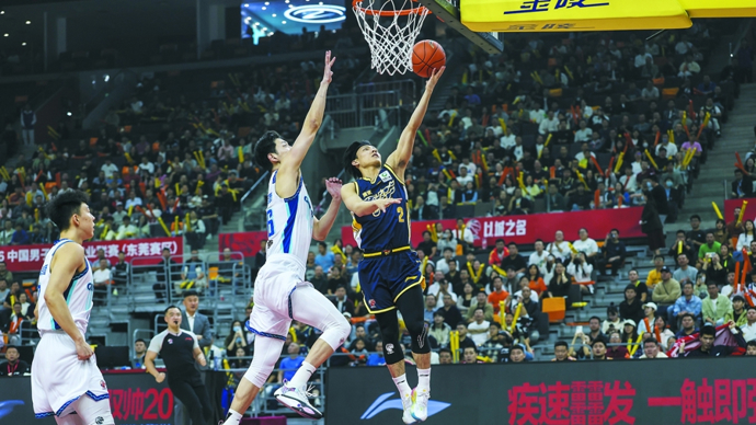 伟德国际直播的CBA篮球比赛精彩画面